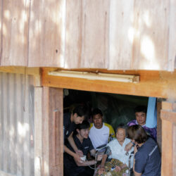 ภารกิจดูแลสุขภาพชาวดอย ของ หน่วยแพทย์เคลื่อนที่สิงห์อาสา และมหาวิทยาลัยเชียงใหม่ ที่บ้านงิ้วเฒ่า