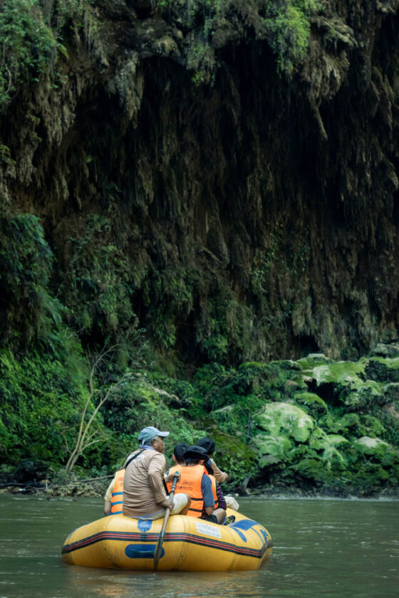 ช่างภาพ บ้านและสวน นักเขียน ไปเที่ยว น้ำตกทีลอซู ช่วงปลายหนาว